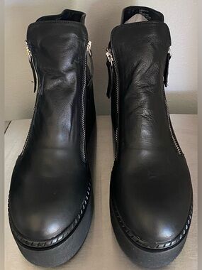 NEW-STEVE MADDEN LEATHER PLATFORM BOOTS DOUBLE ZIP BOOTS
